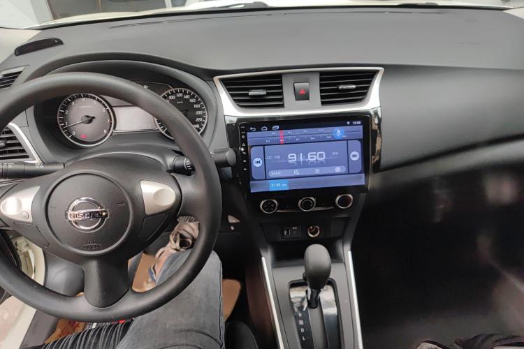 日产 轩逸 2019款 经典 1.6XE CVT舒适版中控内饰7002