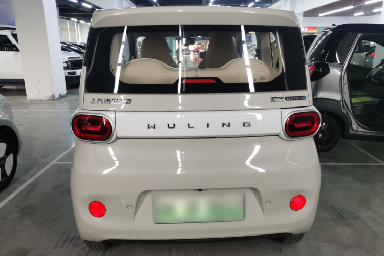 五菱汽车 宏光MINIEV 2024款 第三代 215km 青春版车身外观6