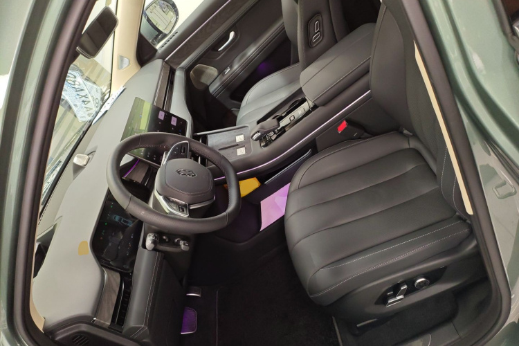 鸿蒙智行 问界M7 2022款 1.5T 后驱舒适版中控内饰19