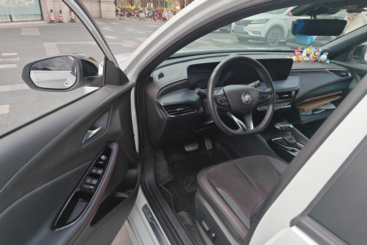 别克 威朗 2023款 Pro GS 疾风版中控内饰20