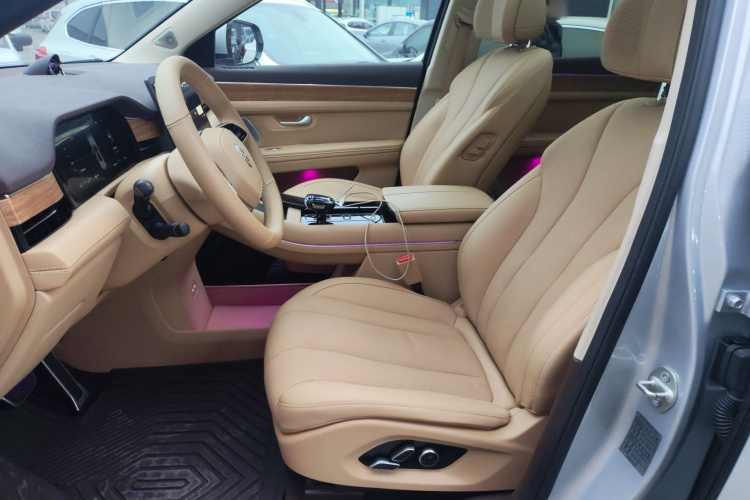 鸿蒙智行 问界M7 2024款 1.5T 智驾后驱Ultra版 5座中控内饰19