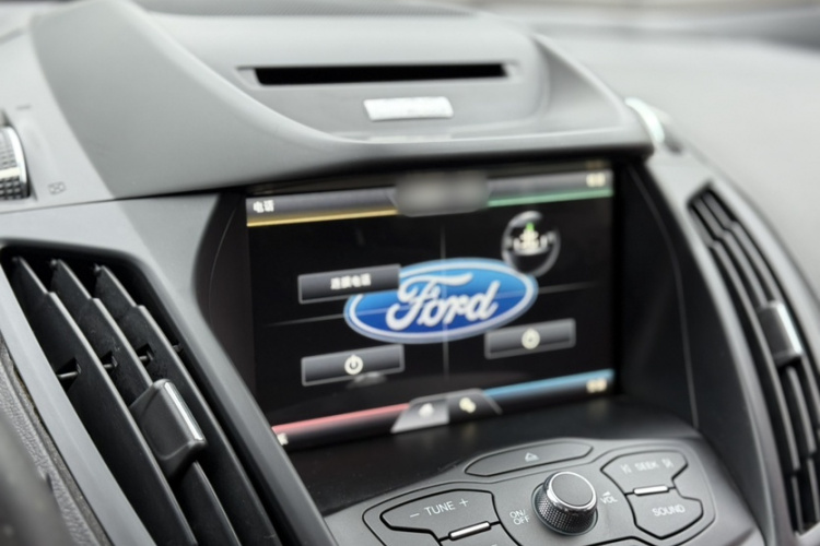 福特 翼虎 2015款 2.0L GTDi 四驱精英型中控内饰7006