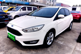 福特 福克斯 2017款 两厢 1.6L 自动舒适型智行版