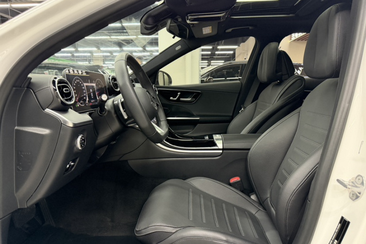 奔驰C级 2023款 C 200 L 运动版中控内饰7005