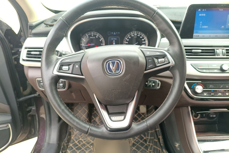 长安 睿骋CC 2018款 1.5T 手动典雅型 国V局部细节13