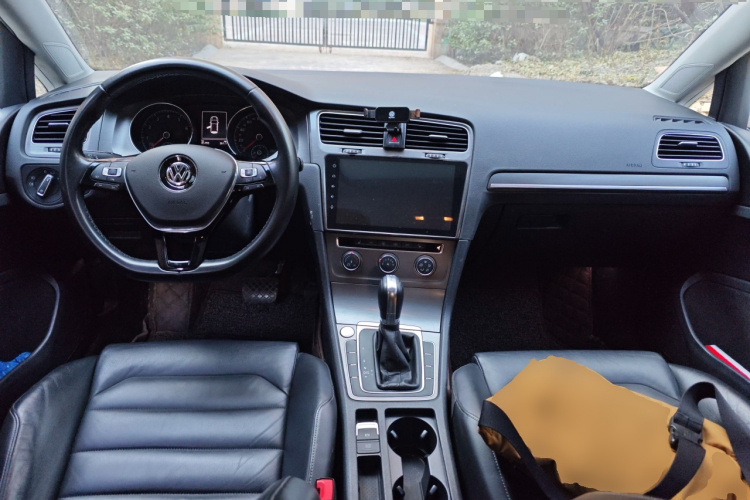 大众 高尔夫 2016款 230TSI 自动豪华型中控内饰12
