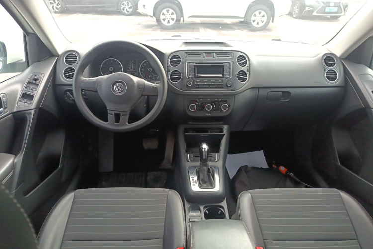 大众 途观 2017款 300TSI 自动两驱丝绸之路风尚版中控内饰12