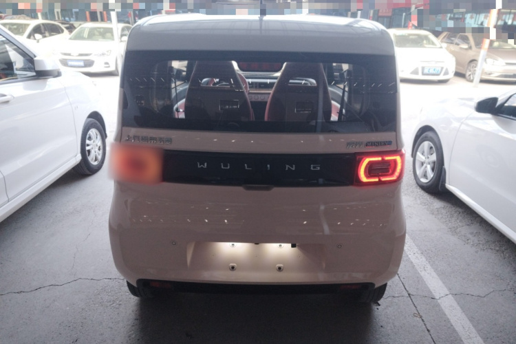 五菱汽车 宏光MINIEV 2022款 马卡龙时尚款 磷酸铁锂车身外观6