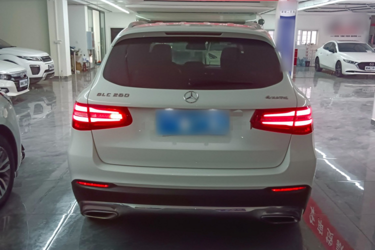 奔驰GLC 2016款 GLC 260 4MATIC 豪华型车身外观6