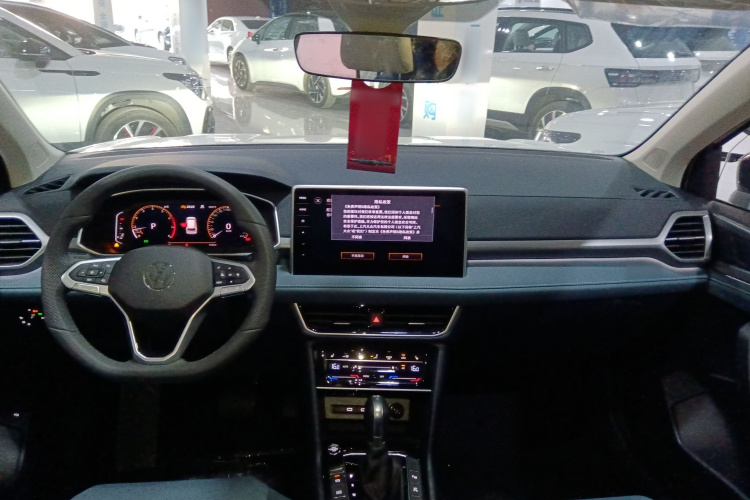 大众 途岳 2024款 300TSI 两驱月尊版中控内饰12