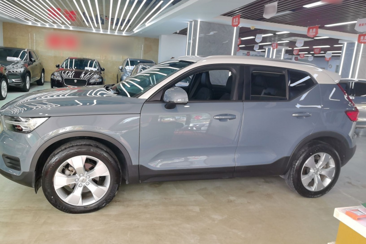 沃尔沃XC40 2020款 T3 智行时尚版车身外观6006