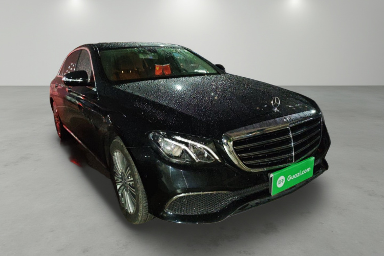 奔驰E级 2020款 E 300 L 豪华型车身外观3