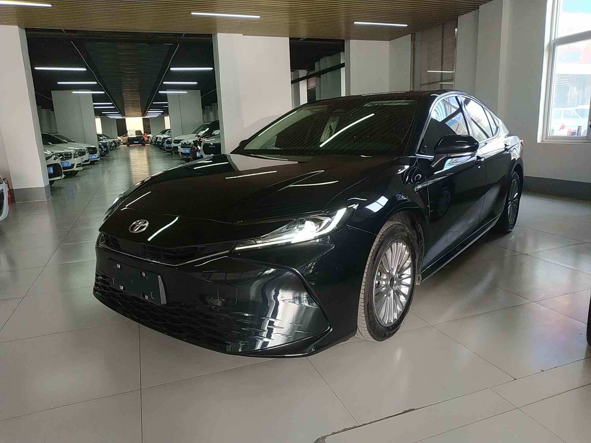 丰田 凯美瑞 2024款 双擎 2.0HE 精英版(2)