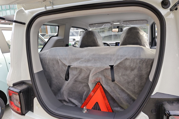 吉利银河 2024款 熊猫mini 200km 耐力熊机舱底盘23