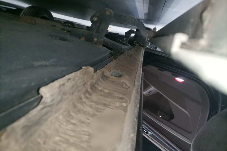 大众 威然 2020款 330TSI 豪华版局部细节9002