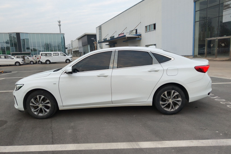 别克 威朗 2022款 Pro 533T 乐享版车身外观4