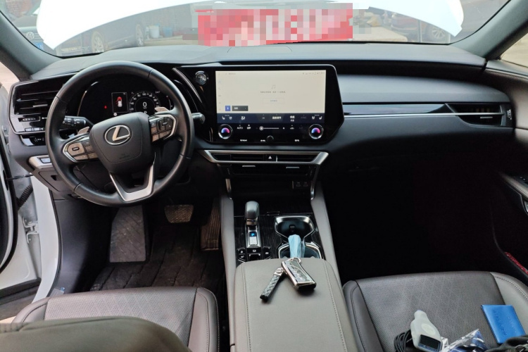 雷克萨斯RX 2023款 350h 四驱醇享版中控内饰12