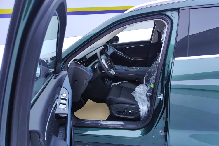 岚图汽车 岚图FREE 2024款 超长续航智驾版中控内饰19