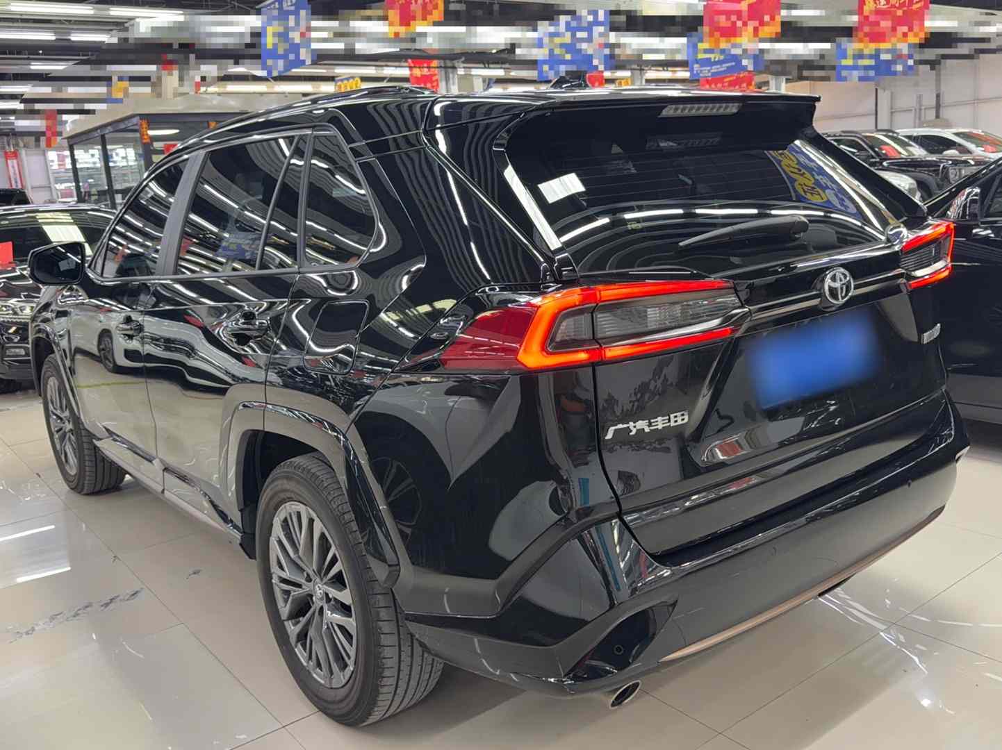 丰田 威兰达 2024款 2.0L CVT两驱豪华PLUS版(4)