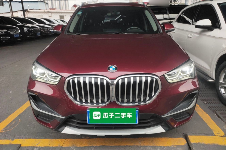 宝马X1 2020款 sDrive20Li 尊享型车身外观2