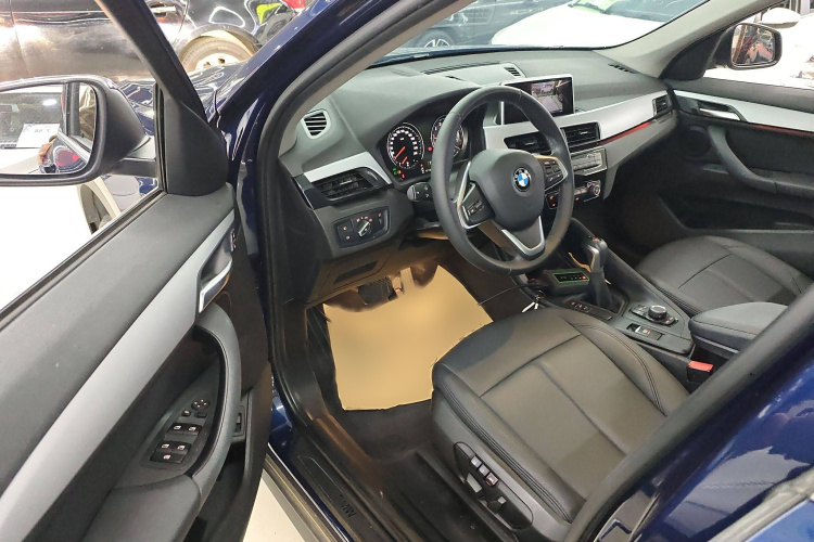 宝马X1 2019款 sDrive20Li 领先型中控内饰7003