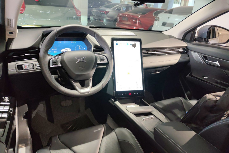 小鹏G3 2022款 G3i 460N中控内饰12