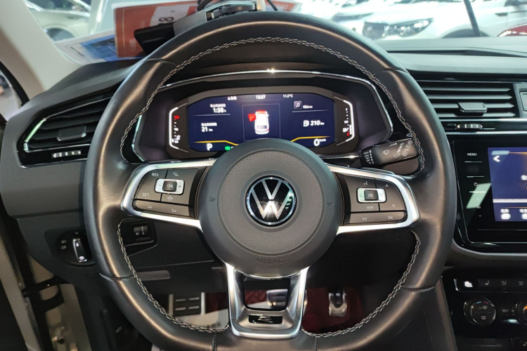 大众 途观L 2021款 330TSI 自动两驱R-Line越享版局部细节13