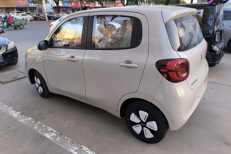 五菱汽车 宏光MINIEV 2025款 四门版 进阶款车身外观4