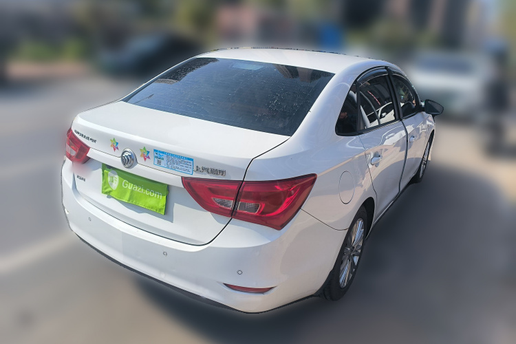 别克 英朗 2016款 15N 自动精英型车身外观7