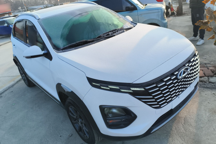 奇瑞 瑞虎3X 2023款 1.5L CVT时尚版车身外观3