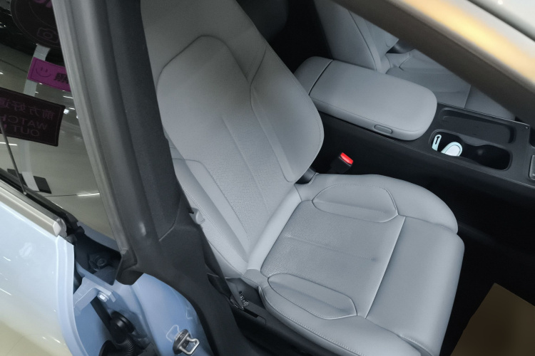 蔚来ET5T 2024款 75kWh Touring局部细节41