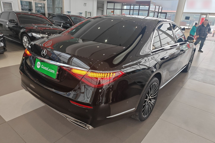 奔驰S级 2021款 S 400 L 商务型车身外观7