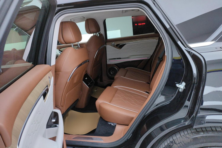 岚图汽车 岚图FREE 2024款 超长续航智驾版中控内饰21