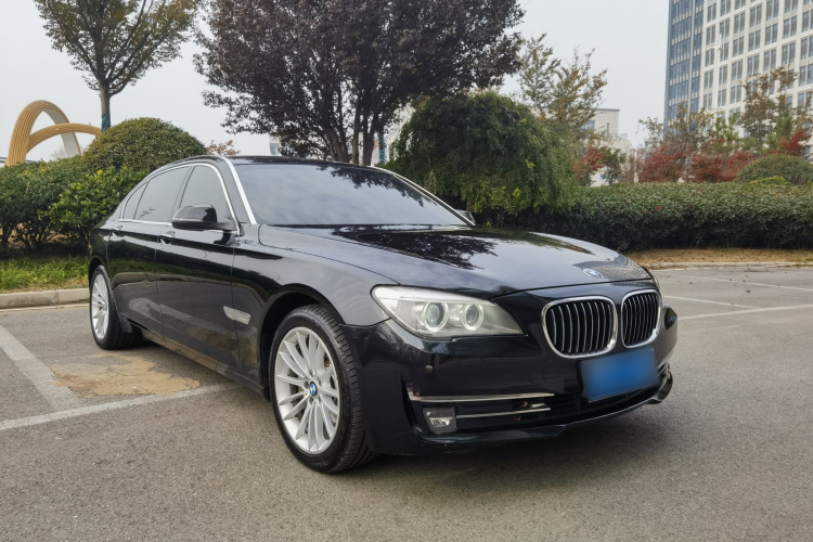 宝马7系 2014款 730Li 臻享型车身外观6004