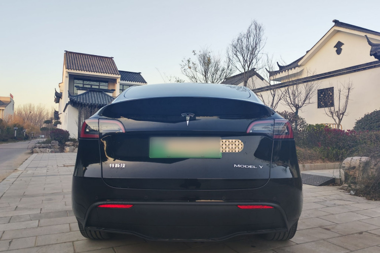 特斯拉 Model Y 2022款 改款 后轮驱动版车身外观6004
