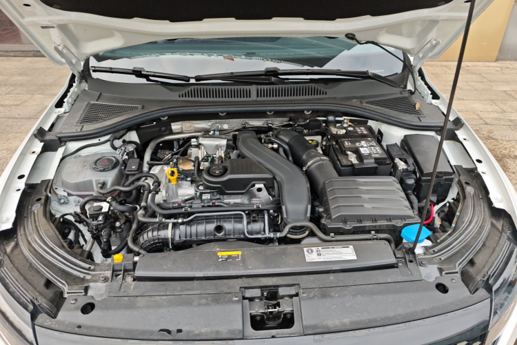 大众 朗逸 2024款 300TSI DSG星空领先版机舱底盘24