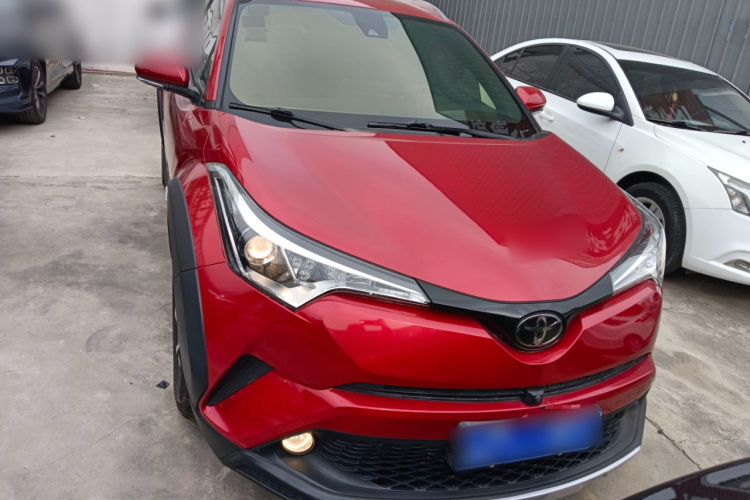 丰田C-HR 2018款 2.0L 酷越领先版 国V车身外观2