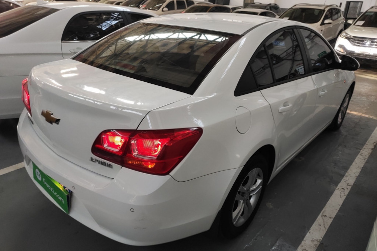 雪佛兰 科鲁兹 2015款 1.5L 经典 SE AT车身外观7