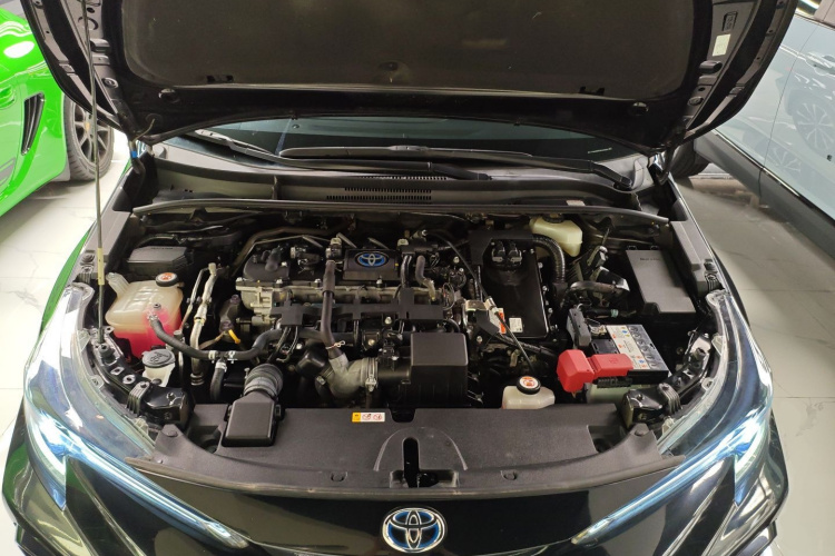 丰田 雷凌 2022款 双擎 1.8H E-CVT运动版机舱底盘24