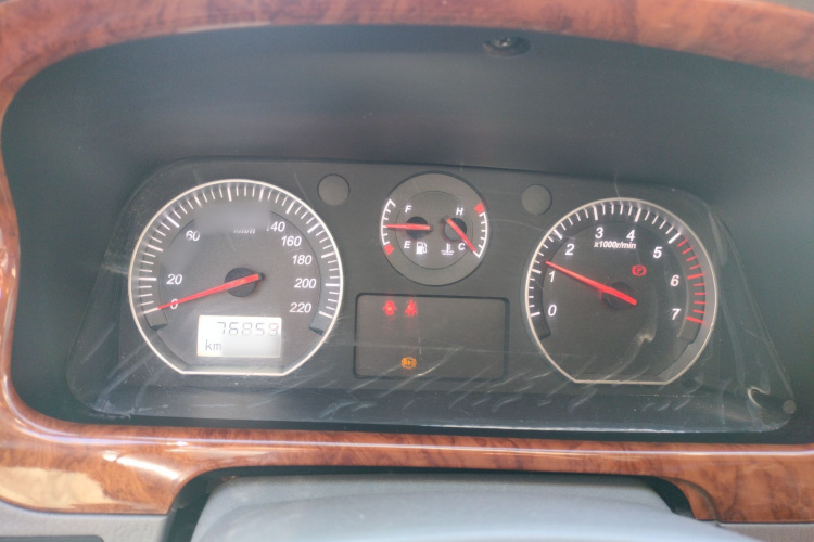 福田 风景G5 2020款 2.0L长轴平顶9座多用途乘用车1TZS局部细节14