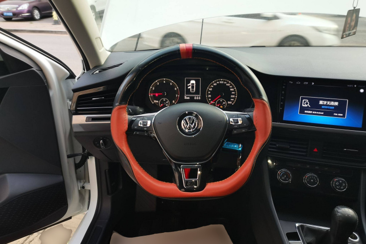 大众 宝来 2019款 改款 1.5L 手动舒适型 国VI中控内饰13