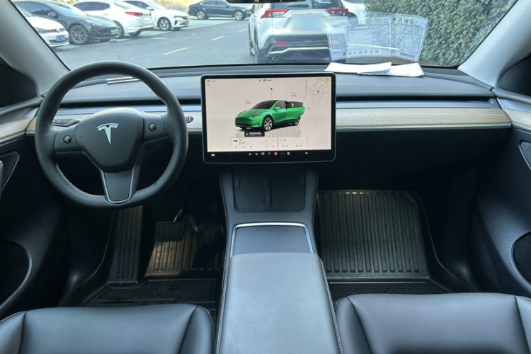 特斯拉 Model Y 2022款 后轮驱动版局部细节16