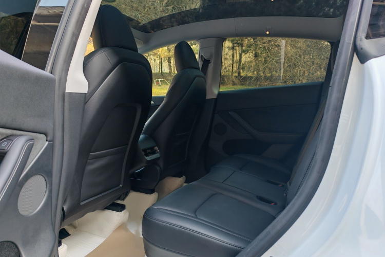 特斯拉 Model Y 2024款 后轮驱动版中控内饰7003