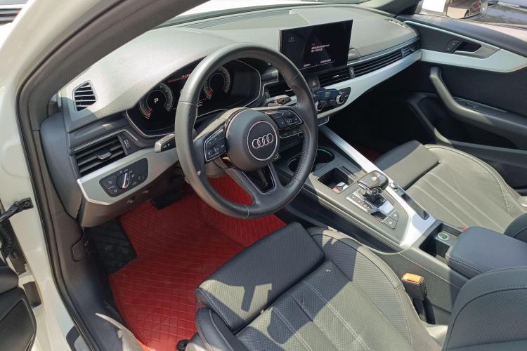 奥迪A4L 2020款 40 TFSI 时尚动感型中控内饰7003