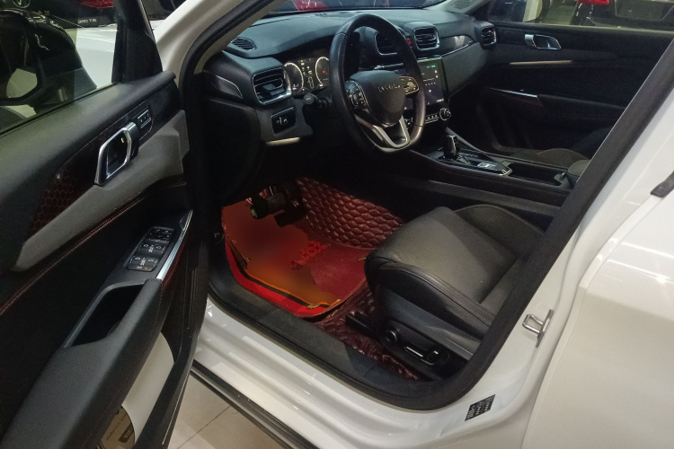 领克02 2019款 1.5T DCT两驱劲Pro版 国VI中控内饰7003