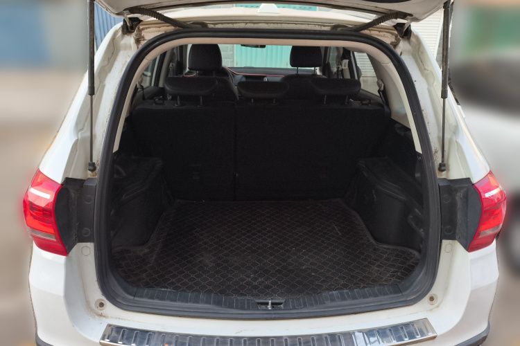 哈弗H6 2019款 运动版 1.5T 手动两驱精英型 国VI中控内饰23