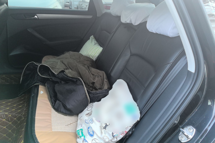 大众 帕萨特 2015款 1.4TSI 手动尊雅版中控内饰21