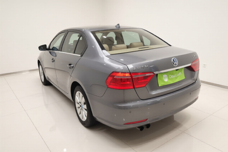 大众 朗逸 2014款 1.6L 自动运动版车身外观5