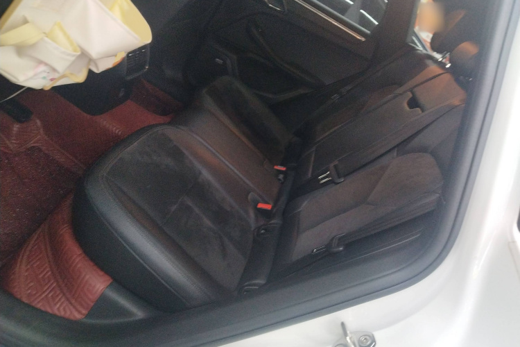 保时捷 2017款  Macan 2.0T中控内饰7004