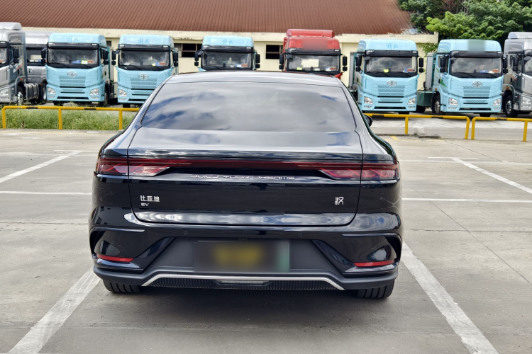 比亚迪 汉 2023款 EV 冠军版 605KM前驱尊贵型车身外观6010